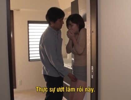Lén lút cùng cô hàng xóm xinh đẹp khi chồng ở nhà Lén lút cùng cô hàng xóm xinh đẹp khi chồng ở nhà